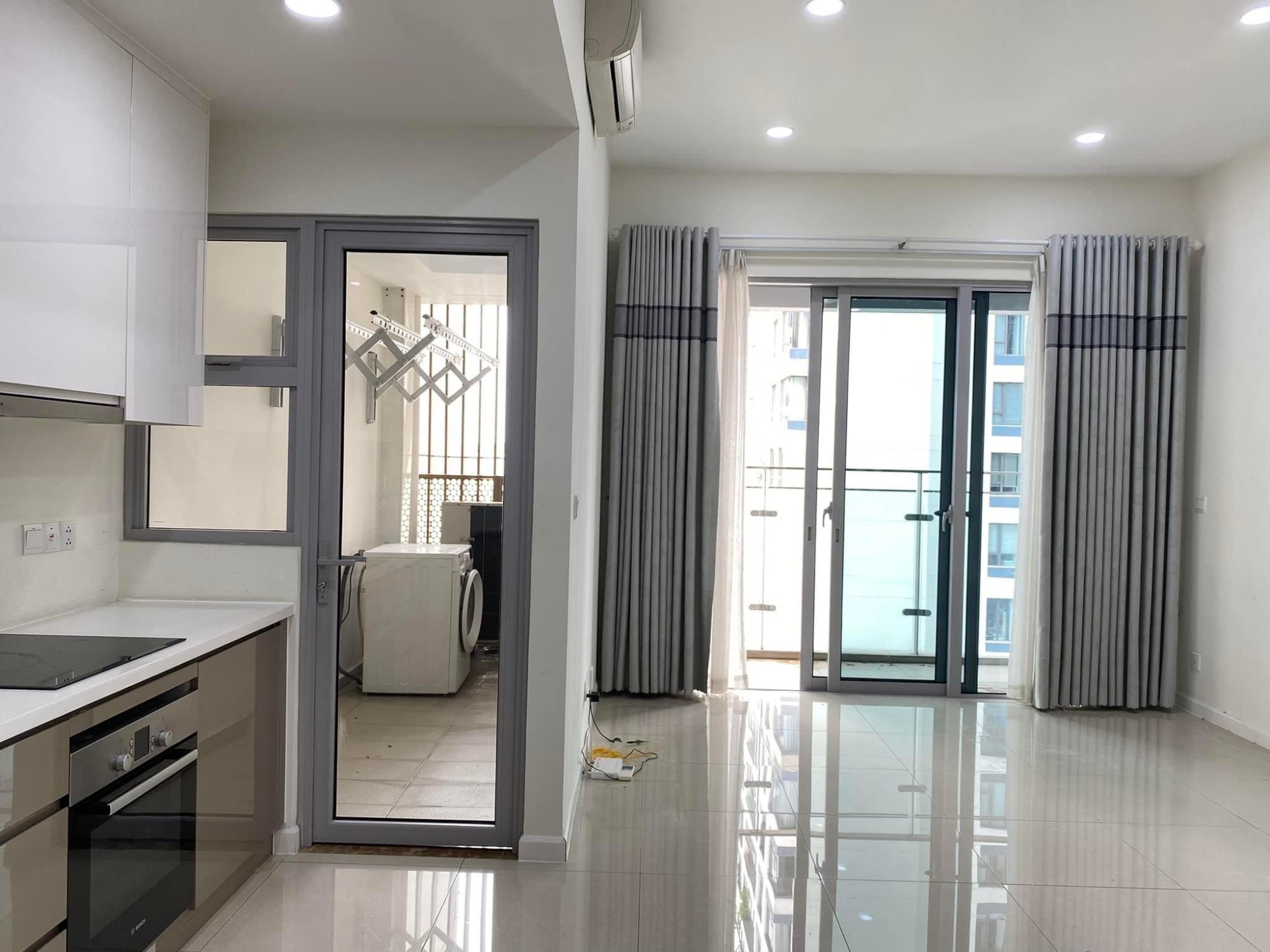 Hinh-Cho thuê căn hộ 3 phòng ngủ Estella Heights nhà trống