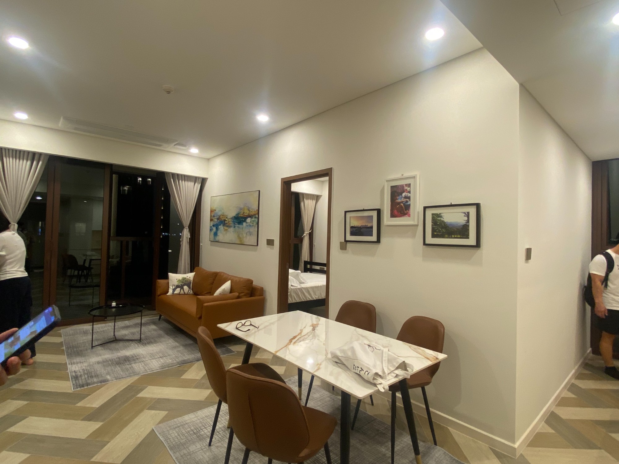 Thuê căn hộ The Metropole Thủ Thiêm 1 phòng...