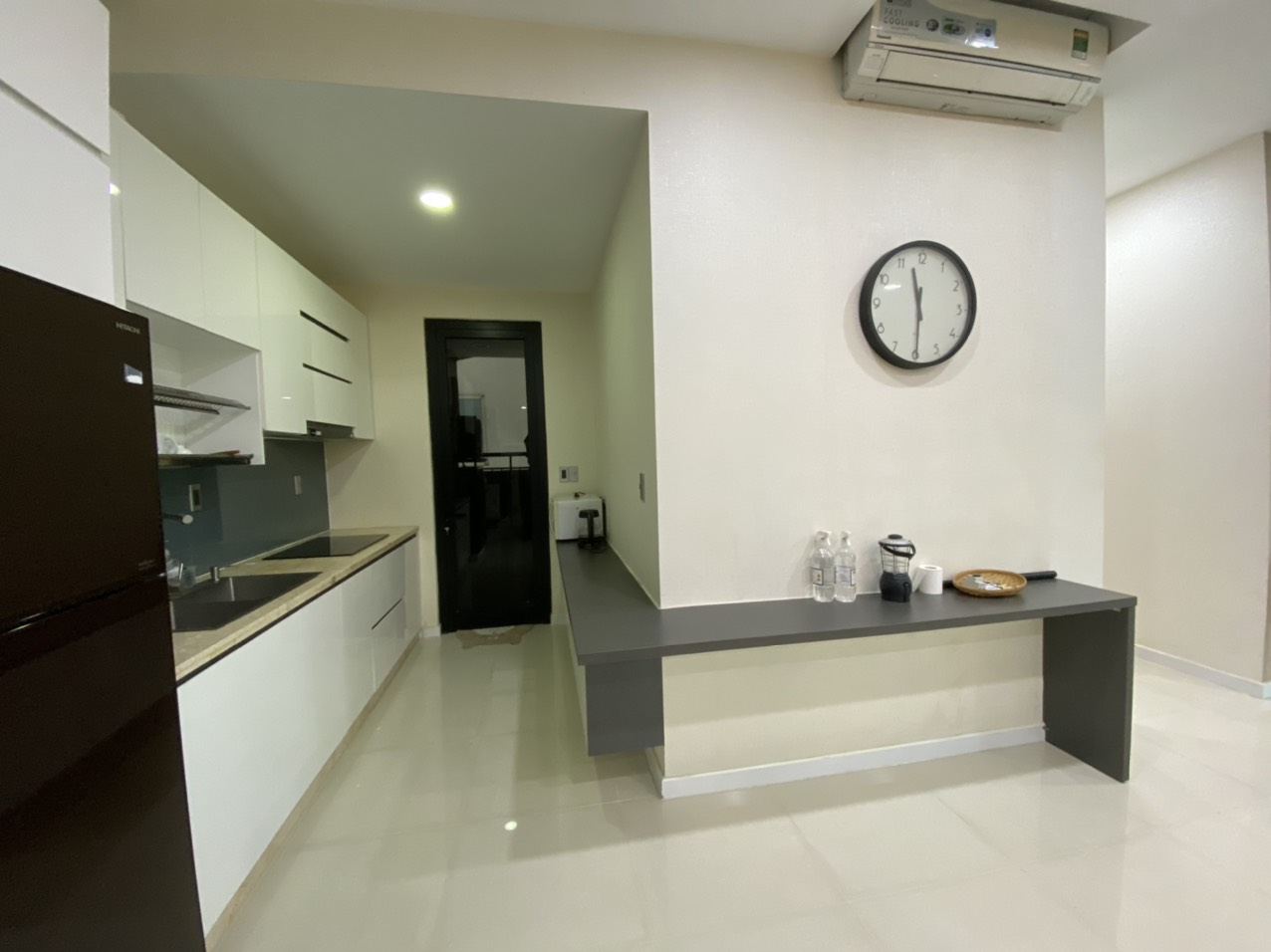 Hinh-Cho thuê căn hộ Ascent Thảo Điền 2 phòng ngù đầy đủ view hồ bơi đẹpnội thất