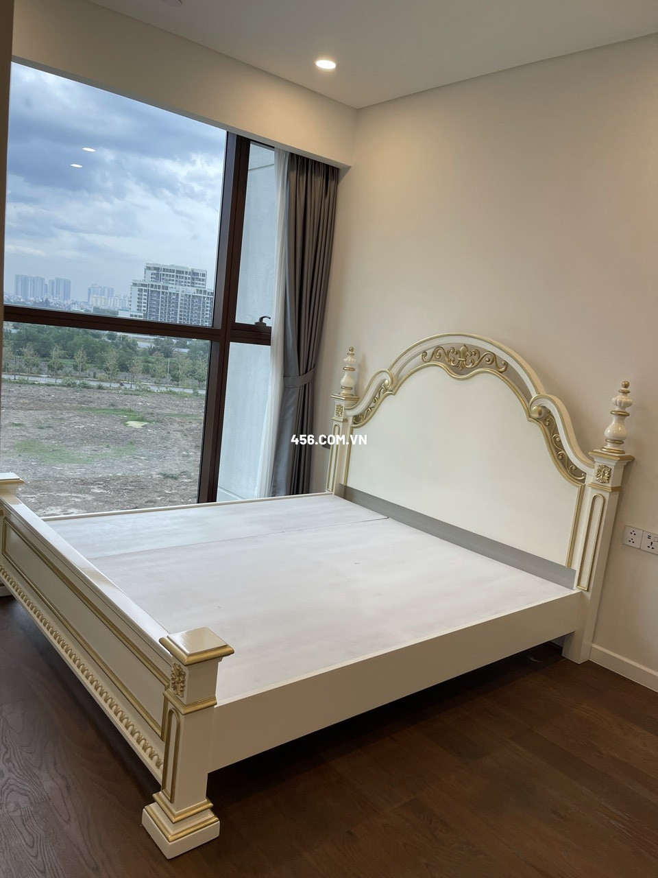 Hinh-Cho thuê căn hộ The Metropole 3 phòng ngủ đầy đủ nội thất tháp Galleria Landmark 81 view