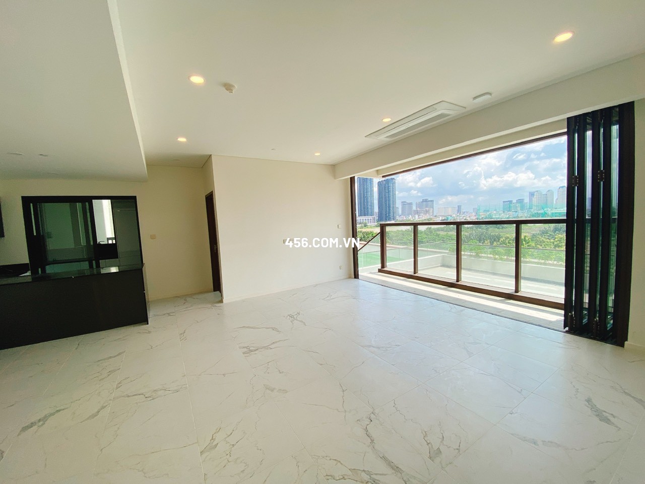 Hinh-Cho thuê căn hộ The Metropole Thủ Thiêm 3 phòng ngủ sân vườn nhà trống view Landmark 81