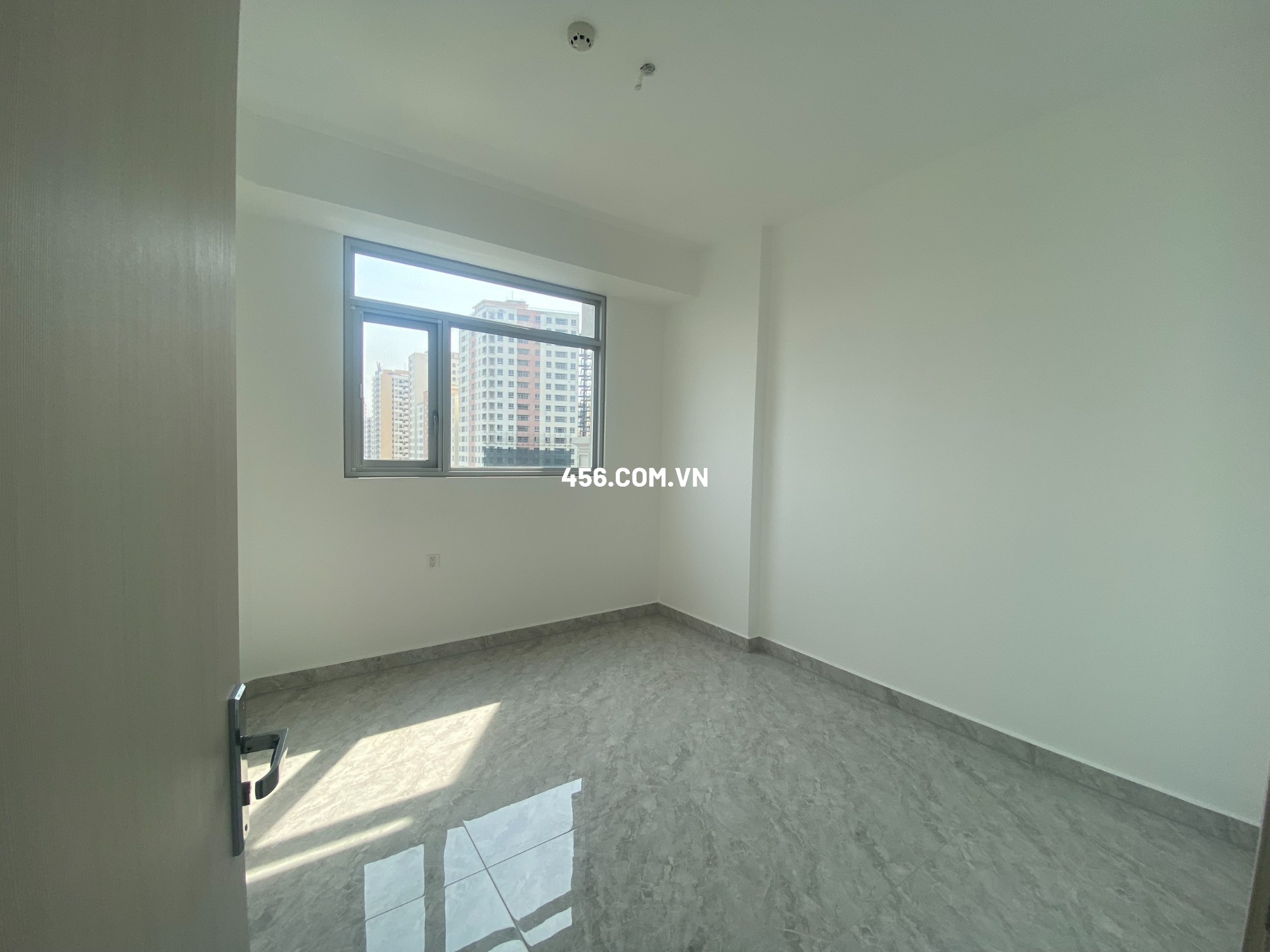 Hinh-Cho thuê căn hộ Paris Hoàng Kim 3 Phòng Ngủ Nhà Trống Lầu Cao