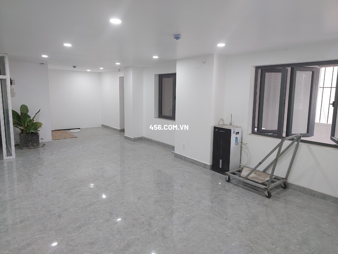 Hinh-Cho thuê văn phòng đường Xuân Thủy Thảo Điền Thủ Đức TP HCM