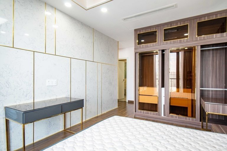 Hinh-Bán Penthouse căn hộ Vinhomes Golden River Quận 1 view toàn cảnh thành phố