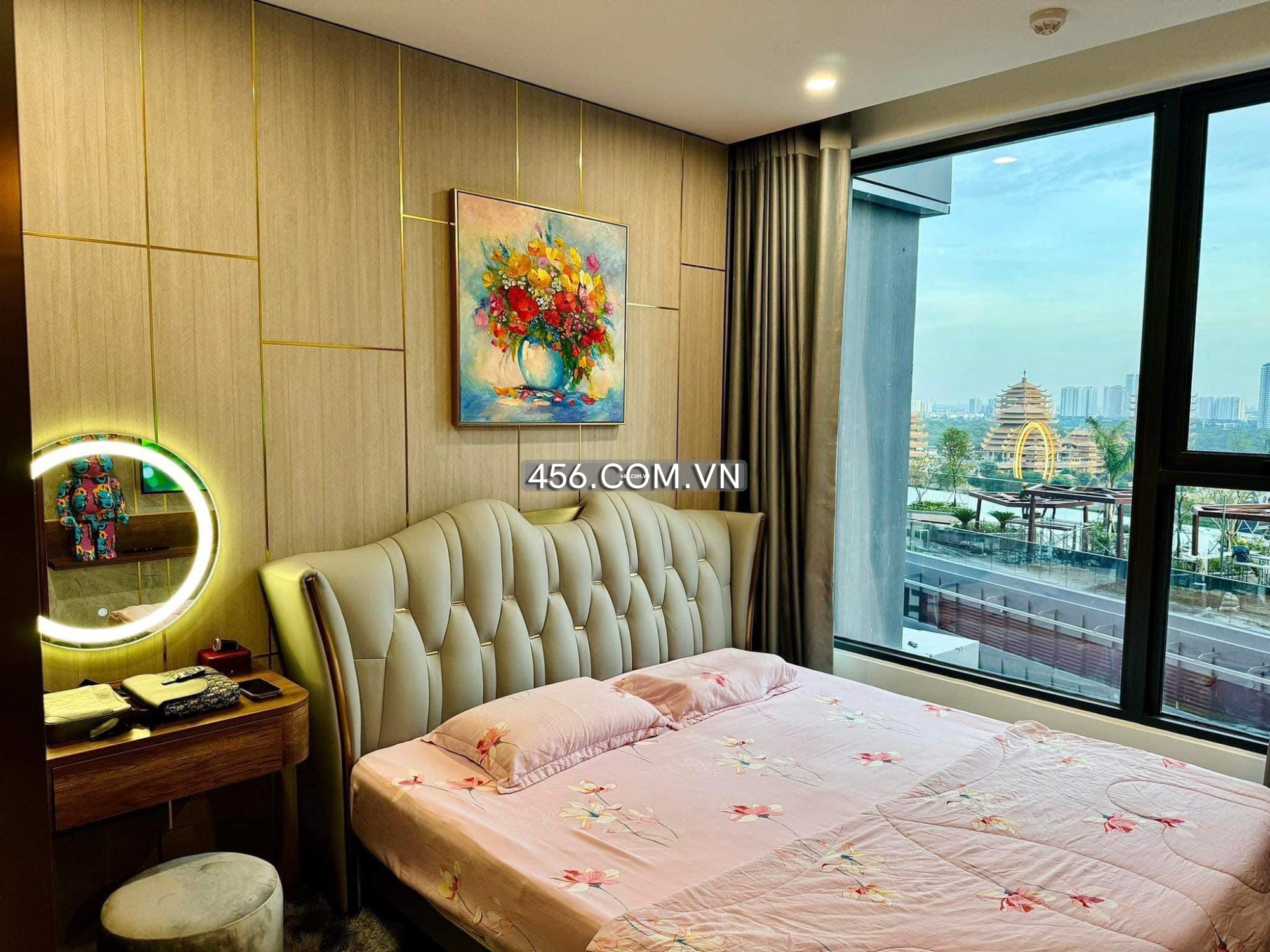 Hinh-Cho thuê Tòa West Căn hộ Lumiere Riverside ở Thảo Điền căn hộ 1 phòng ngủ view hồ bơi