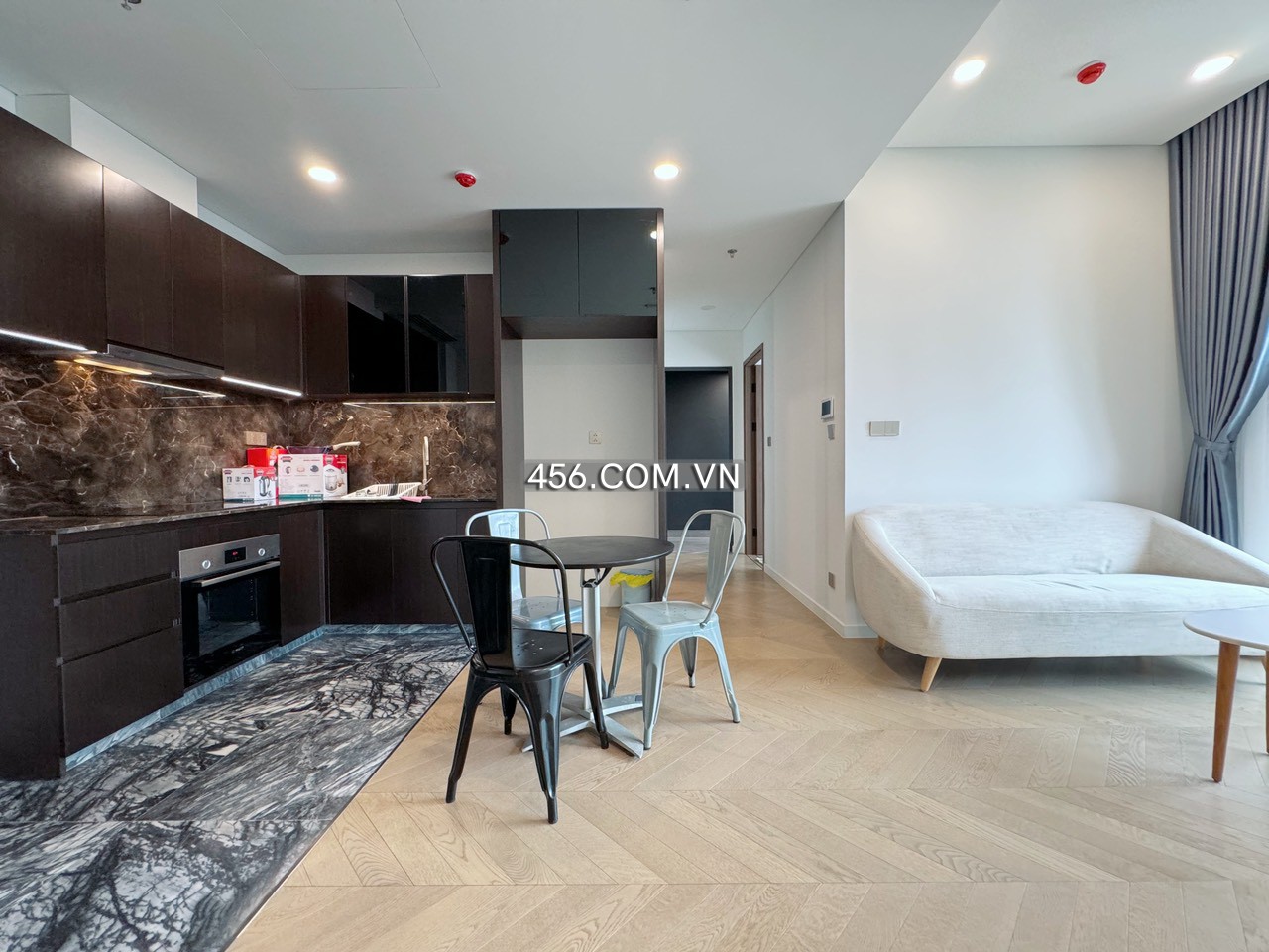 Hinh-Cho thuê căn hộ Lumiere Riverside Thảo Điền 2 phòng ngủ nội thất đơn giản hiện đại