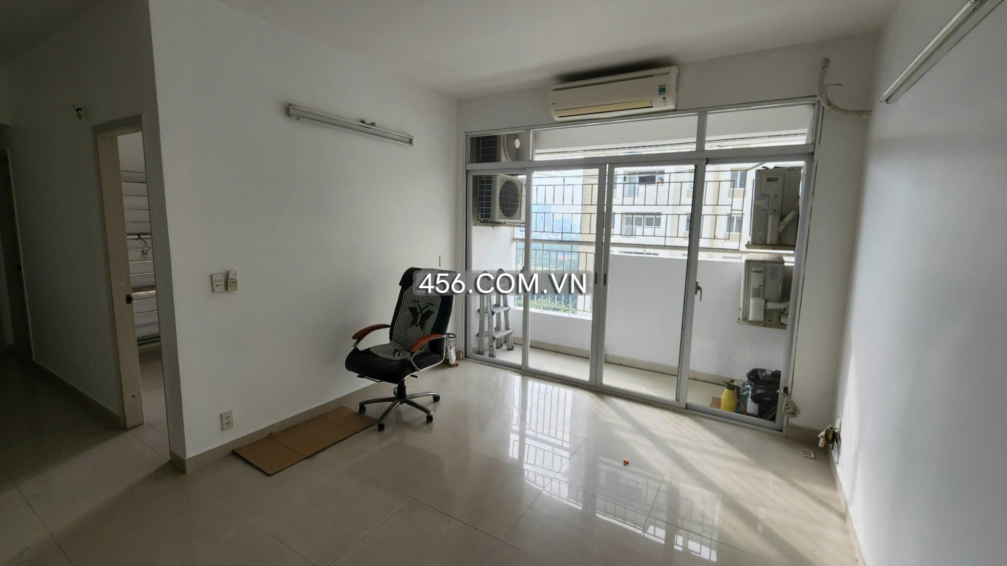 Hinh-Cho thuê chung cư Bình Khánh 3 phòng ngủ nhà trống Quận 2 rộng rãi