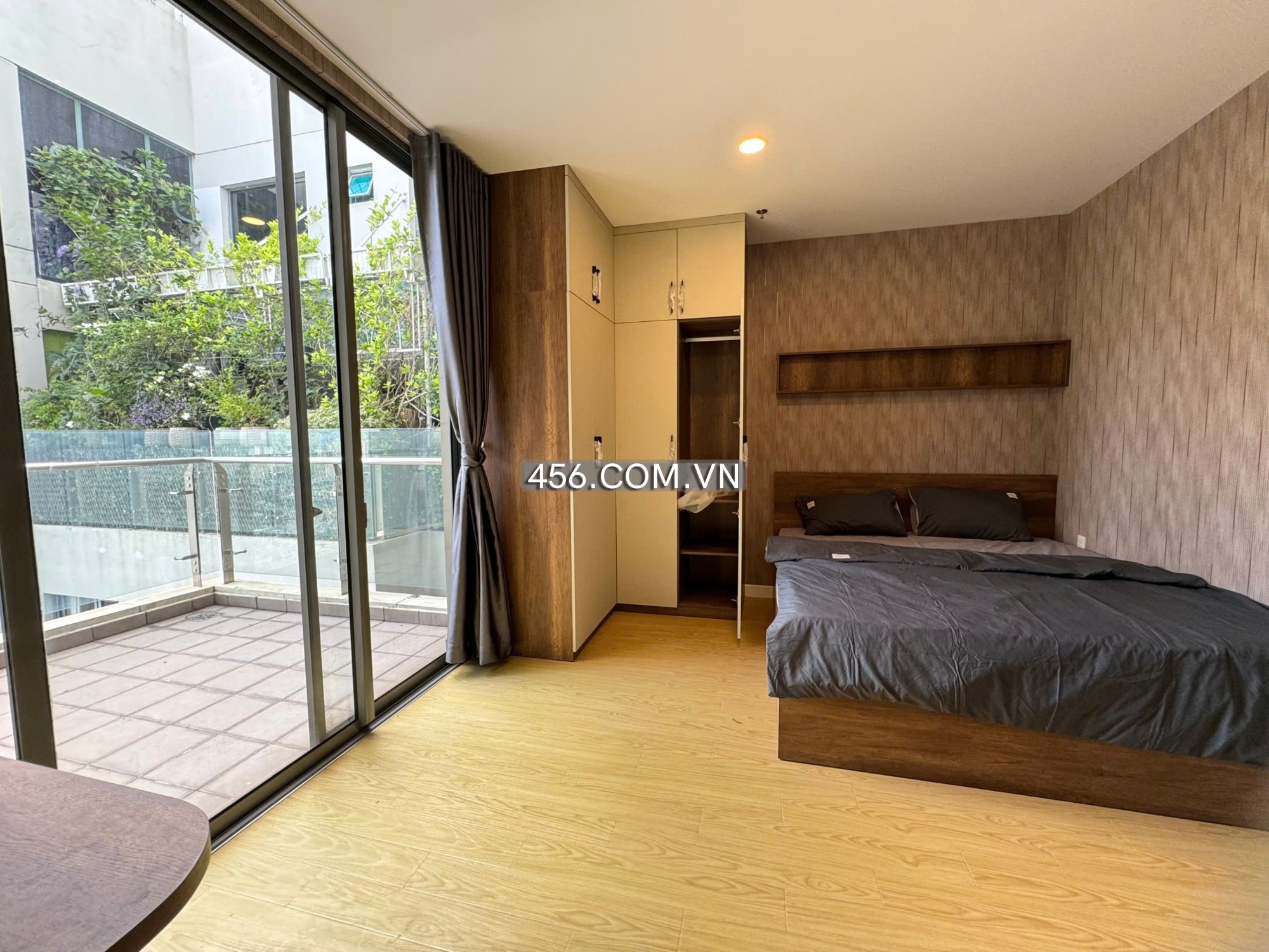 Hinh-Cho thuê Penthouse căn hộ Masteri Thảo Điền 100m2 sân vườn